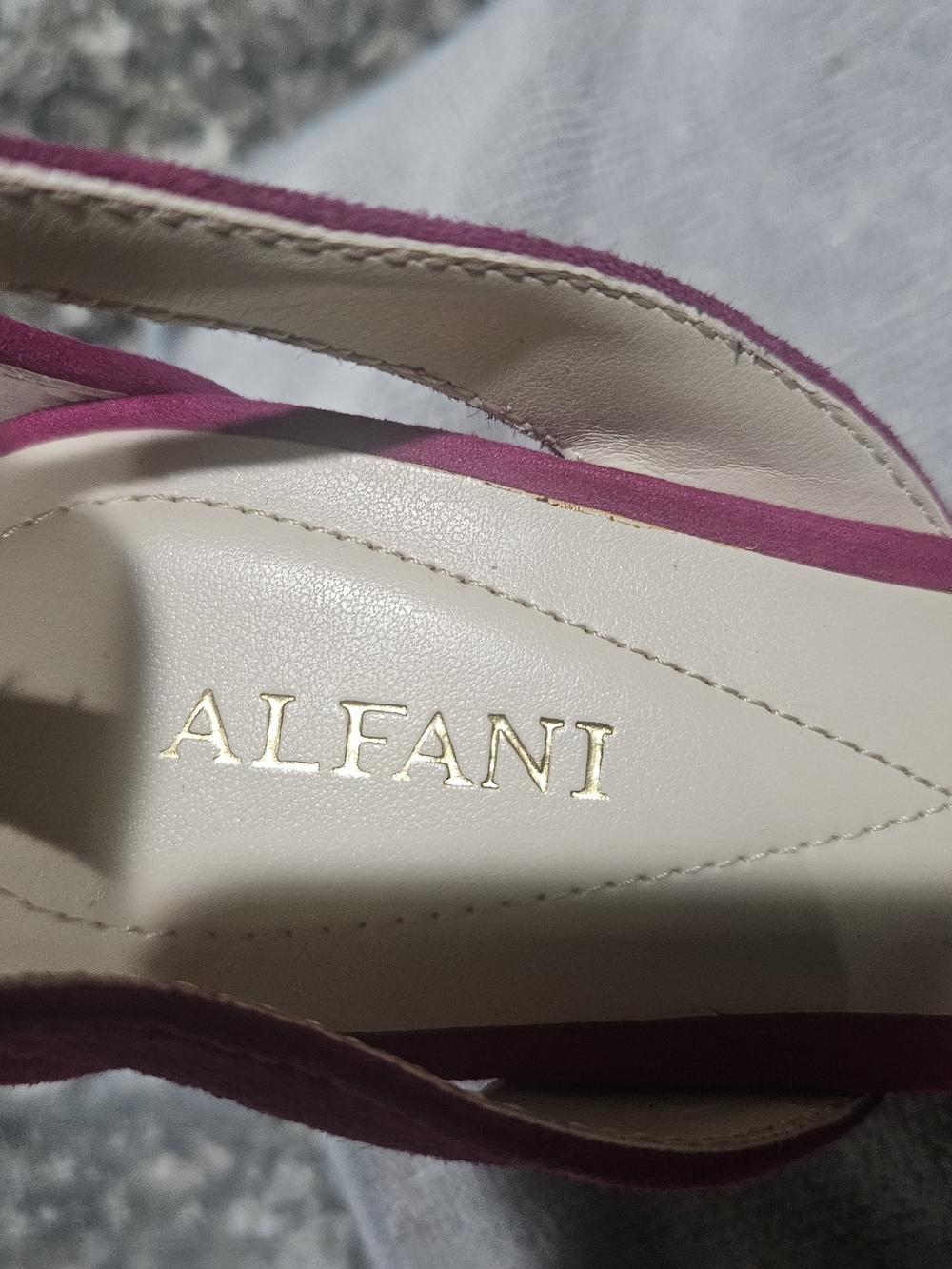 Alfani Women’s Fuchsia Slingback Mules